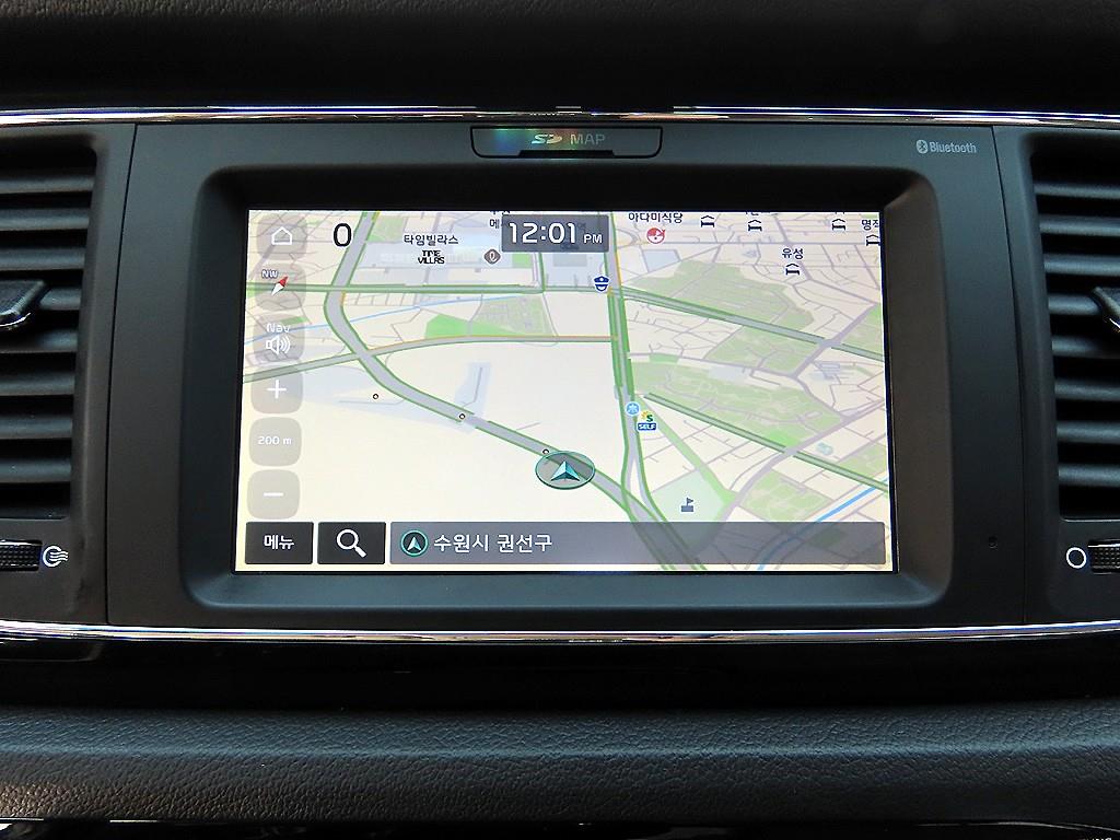 KIA Carnival - Vista 12