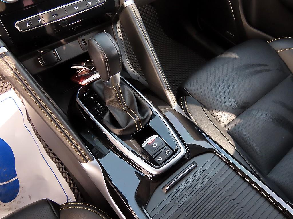 SAMSUNG QM6 - Vista 10