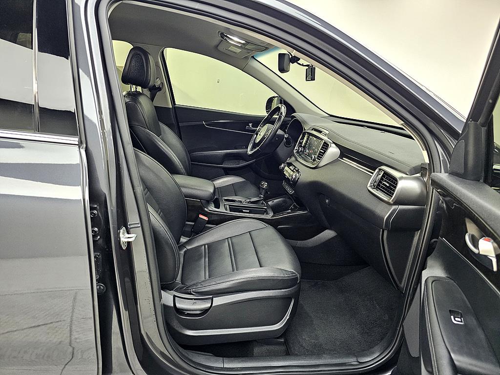 KIA Sorento - Vista 11
