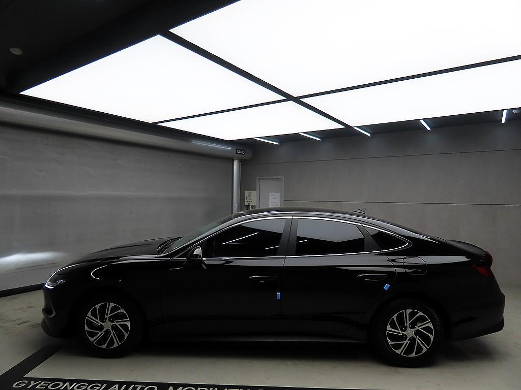 HYUNDAI Sonata - Vista 4