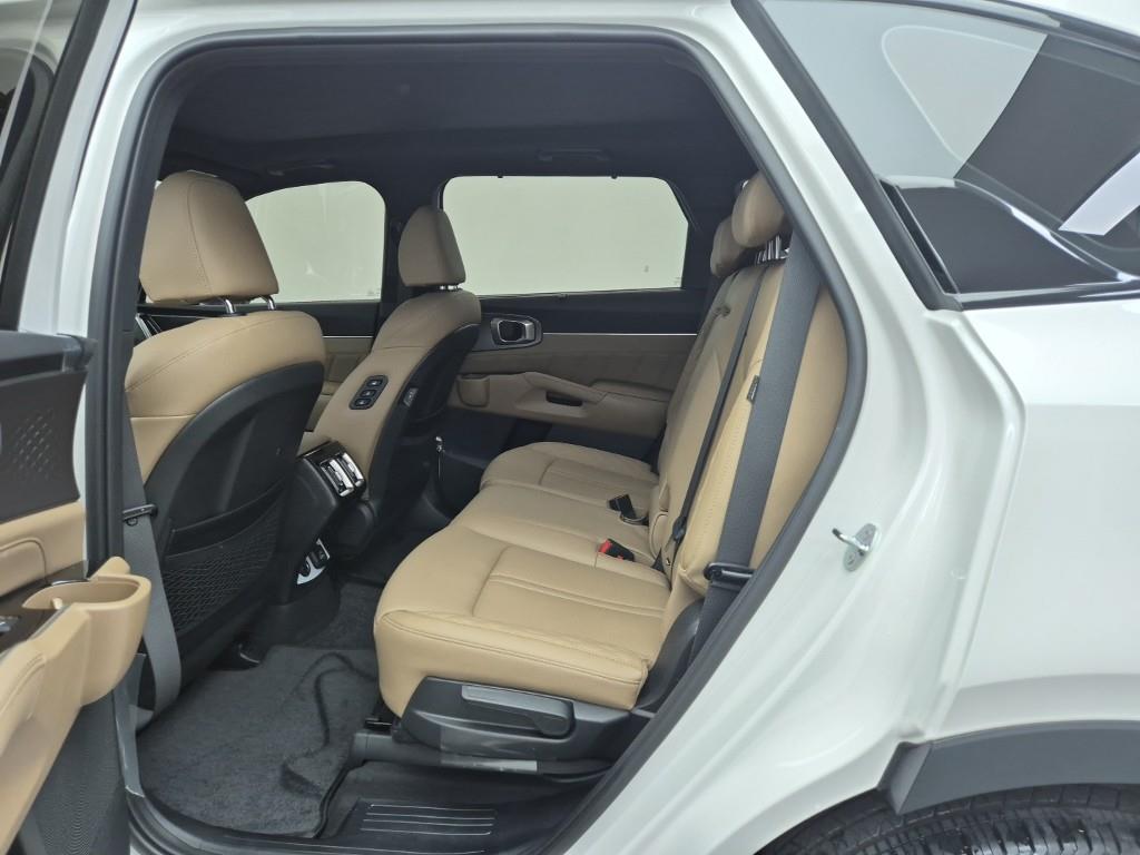 KIA Sorento - Vista 12