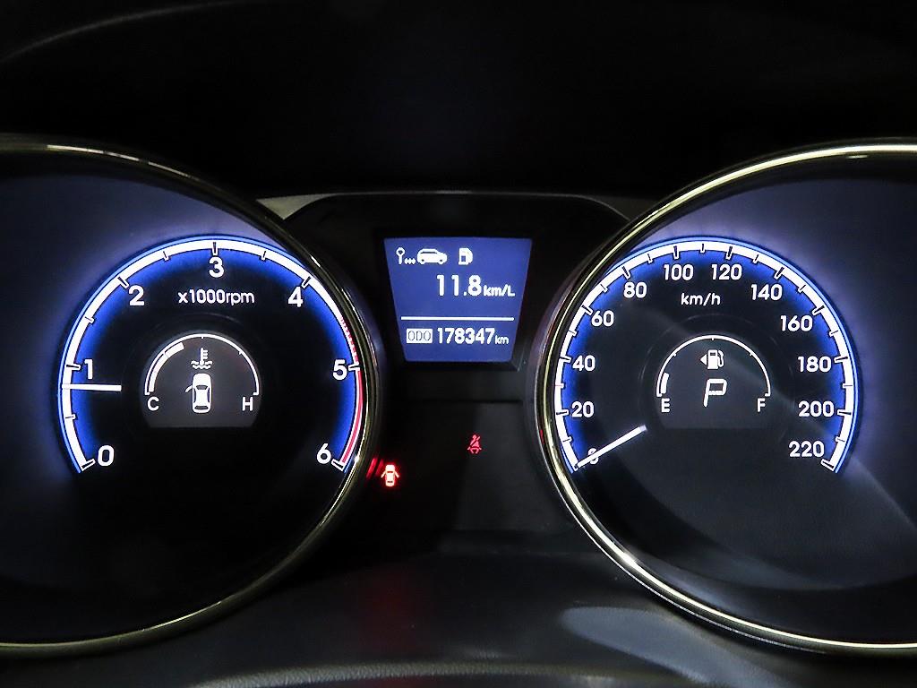 HYUNDAI Tucson - Vista 9