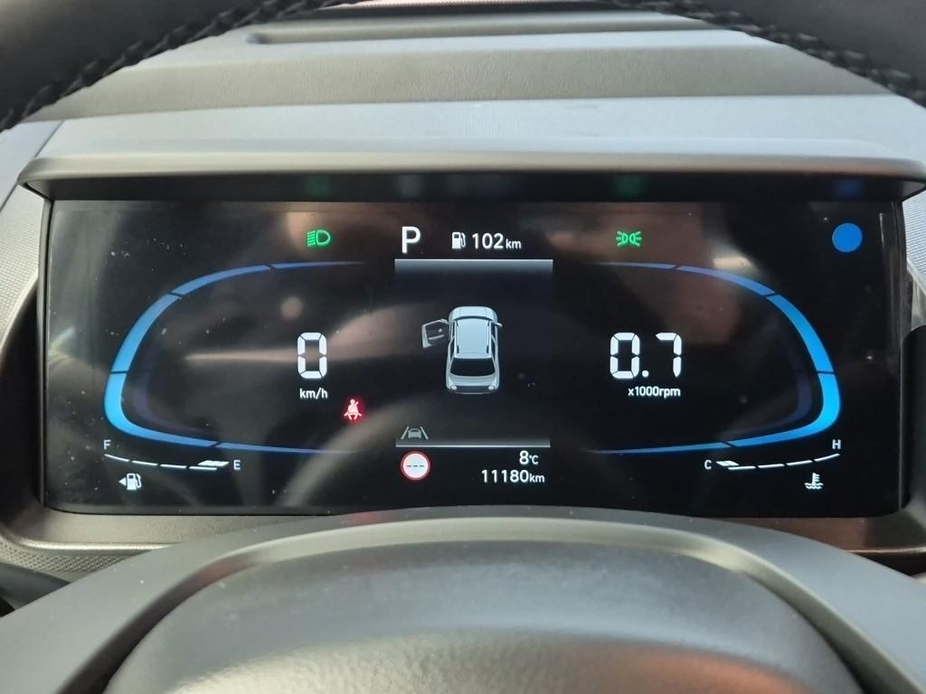 HYUNDAI Casper - Vista 6