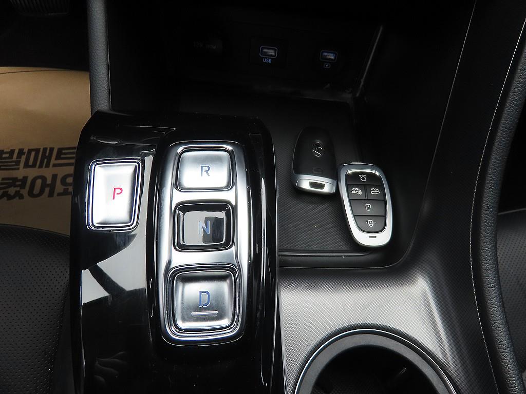 HYUNDAI Sonata - Vista 10