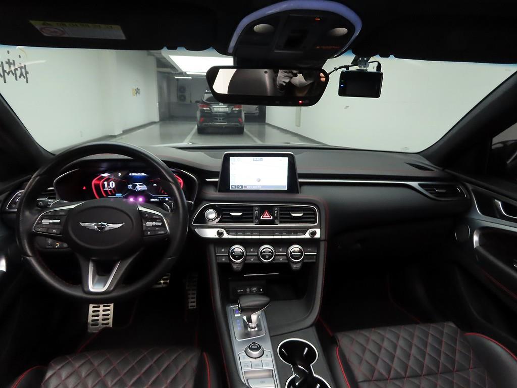 Genesis G70 - Vista 7