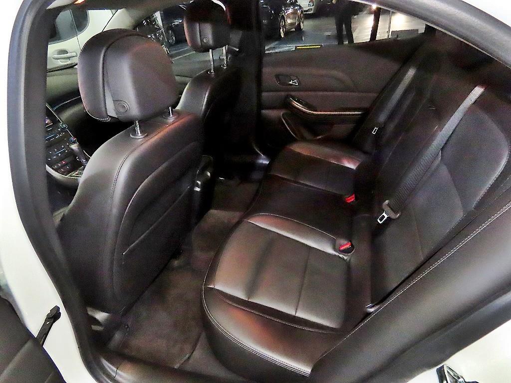 Chevrolet Malibu - Vista 7