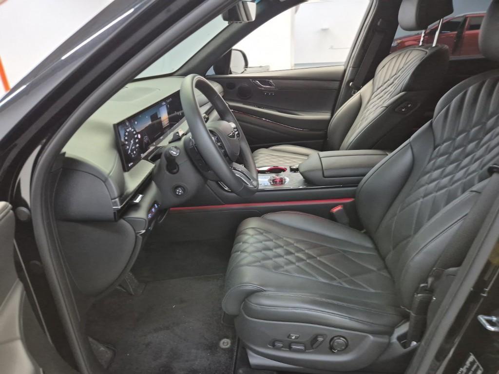 Genesis GV80 - Vista 10