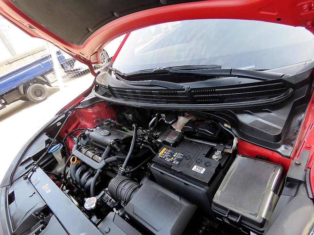 KIA Stonic 2018 Rojo - Importación desde Corea - HF Imports Iquique - Foto 17