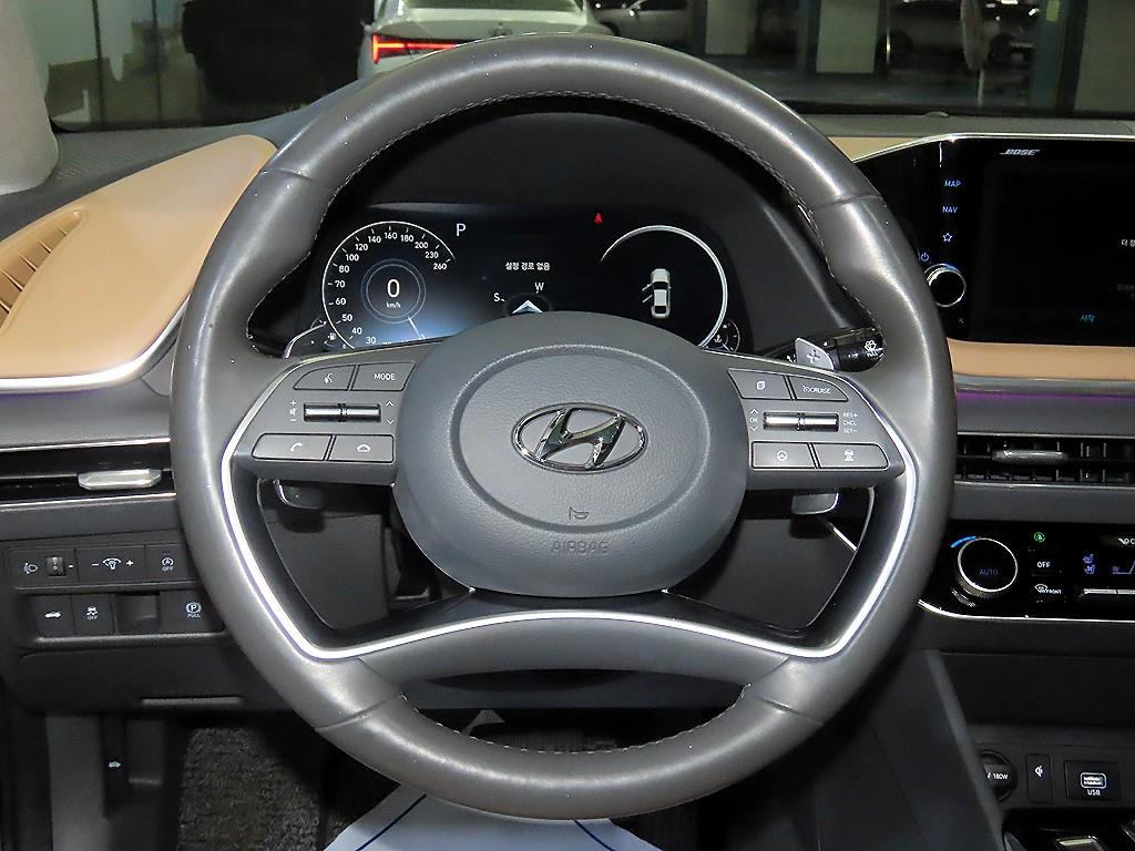 HYUNDAI Sonata - Vista 8