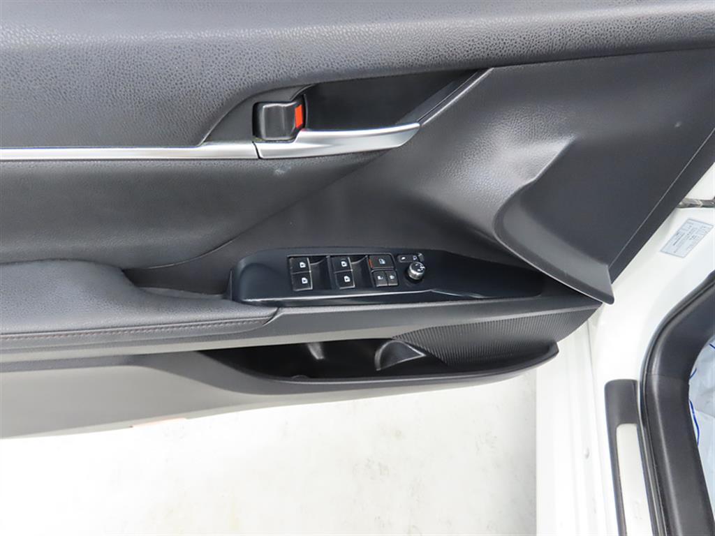 Toyota Camry - Vista 12