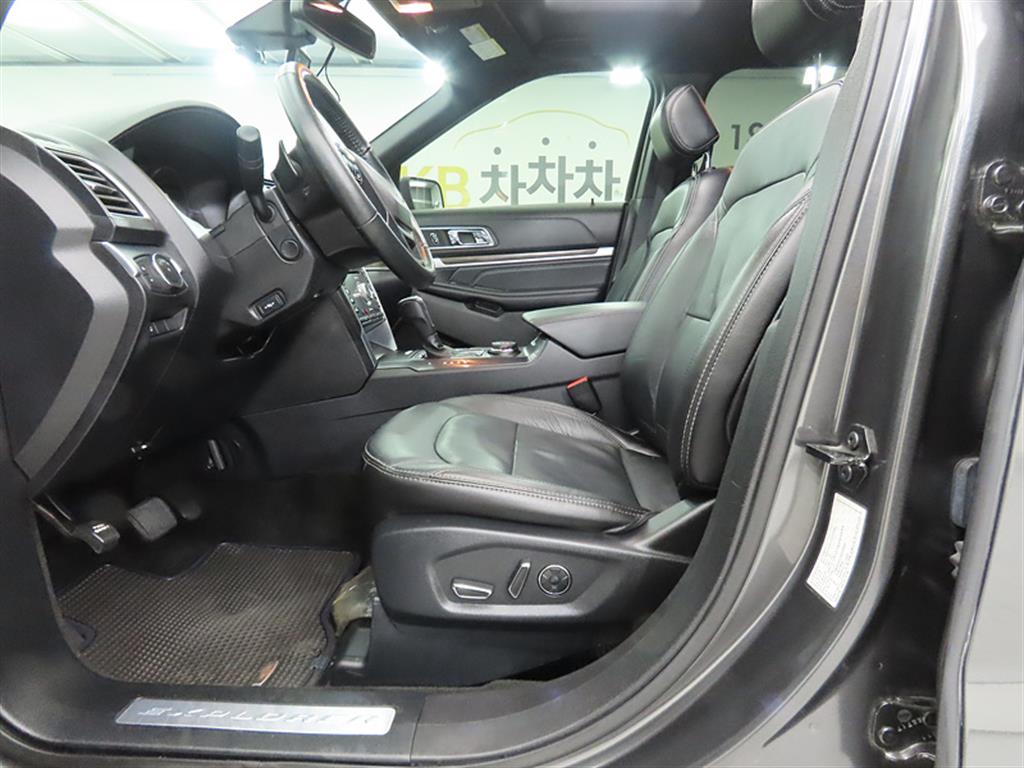 Ford Explorer - Vista 5