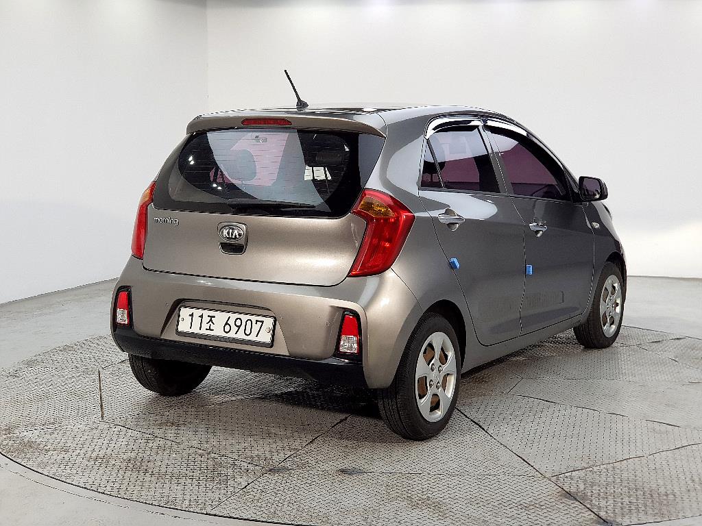 KIA Morning - Vista 4