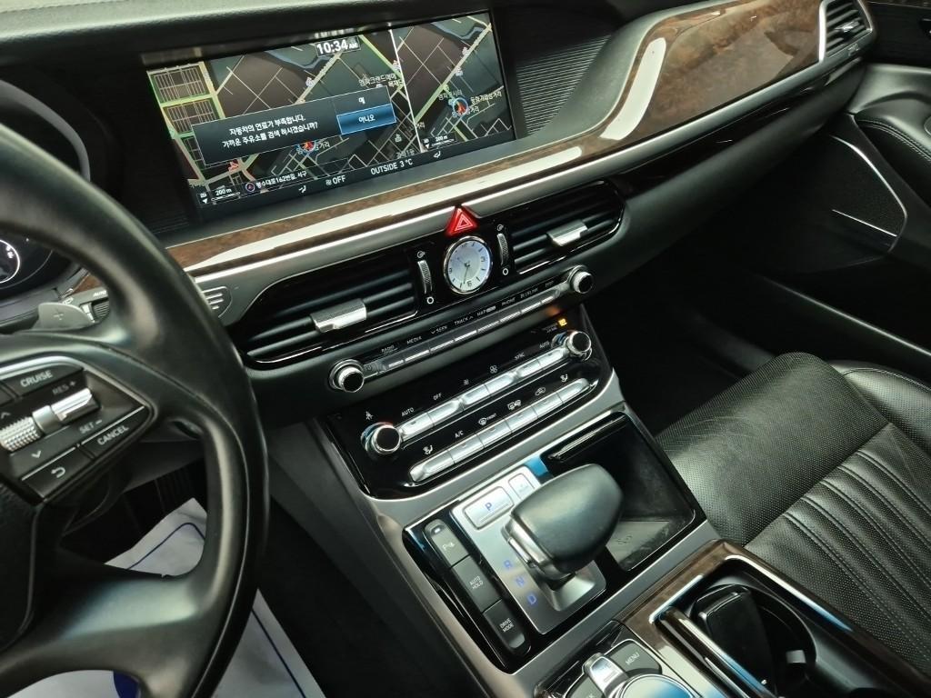 Genesis EQ900 - Vista 9