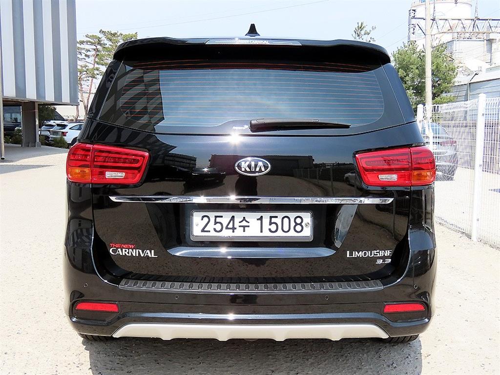 KIA Carnival - Vista 4