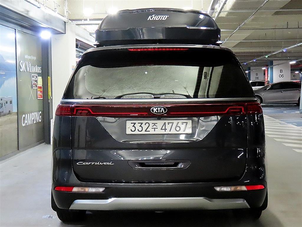 KIA Carnival - Vista 5