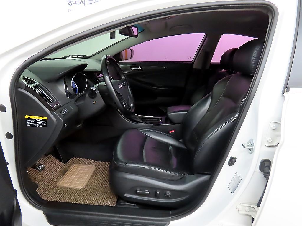 HYUNDAI Sonata - Vista 5