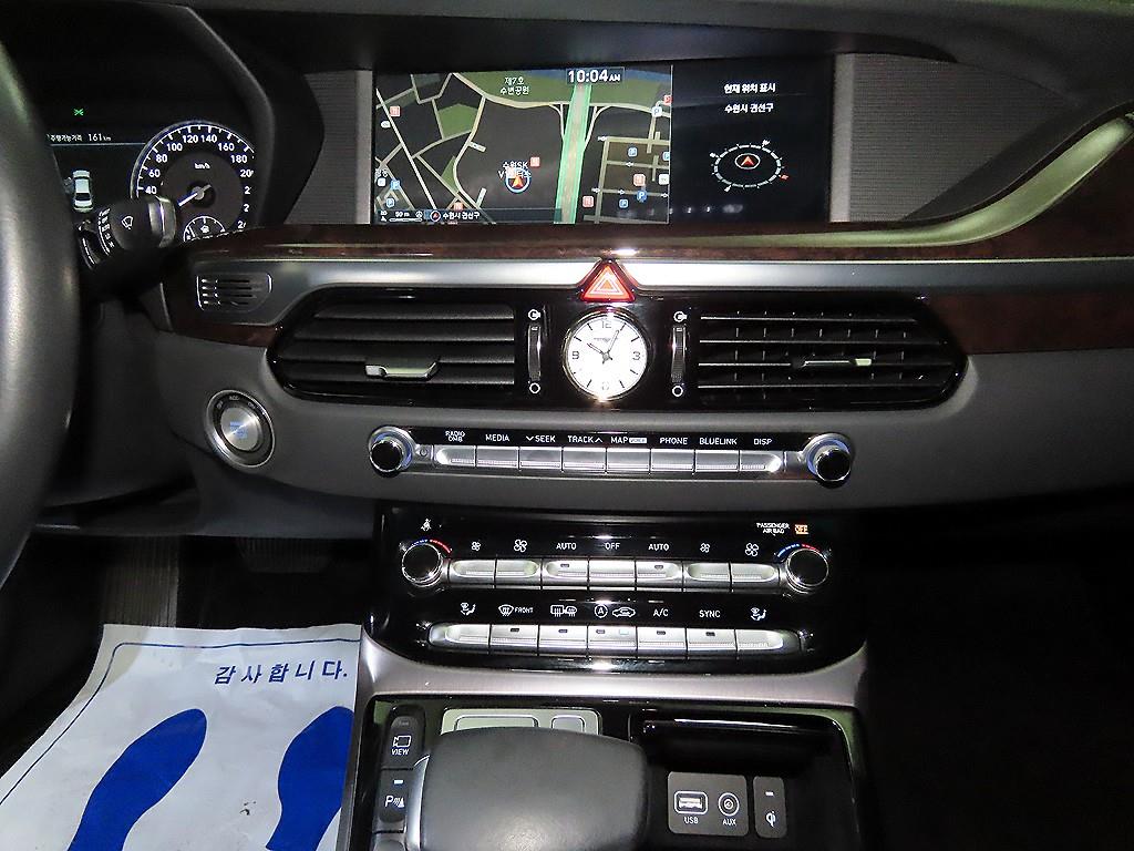 Genesis EQ900 - Vista 11