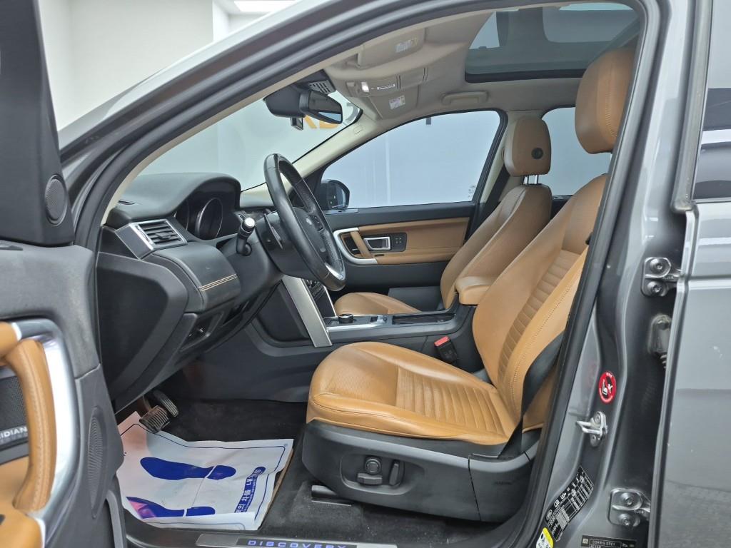 Land Rover Discovery Sports - Vista 11