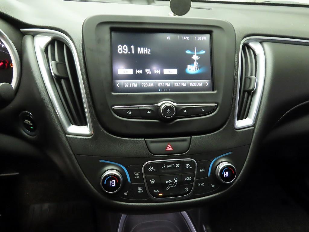 Chevrolet Malibu - Vista 10