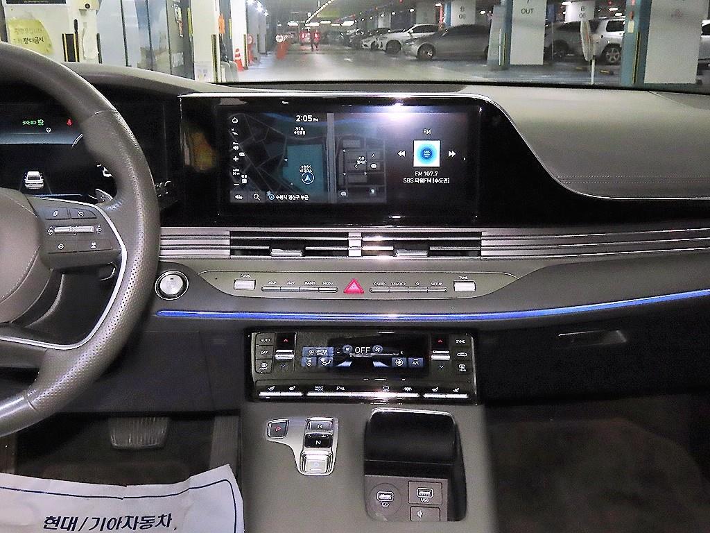 HYUNDAI Grandeur - Vista 11