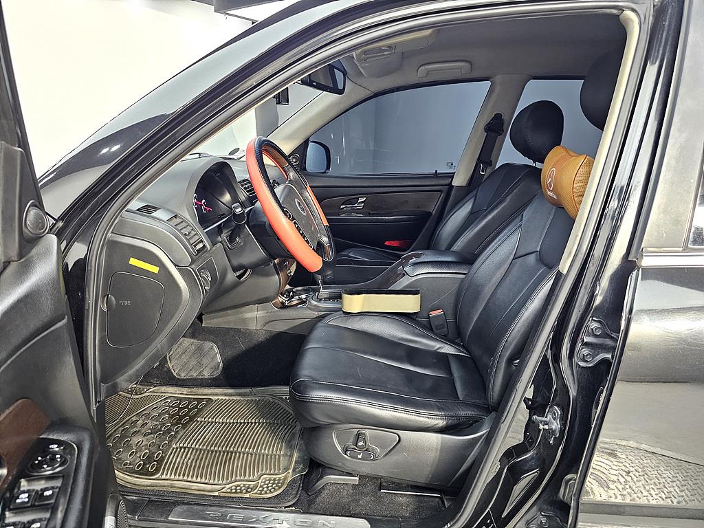 Ssangyong Rexton - Vista 8