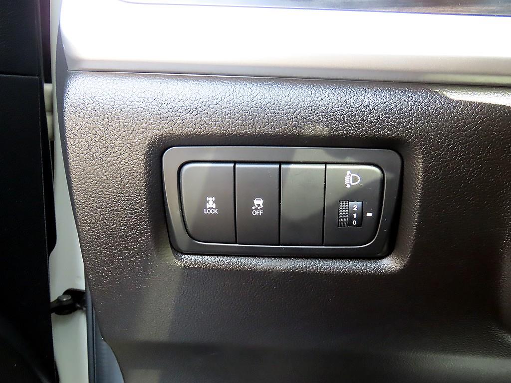 Ssangyong Korando - Vista 12