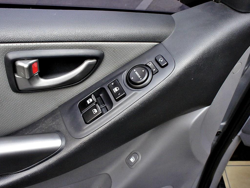 HYUNDAI Starex 2019 Gris - Importación desde Corea - HF Imports Iquique - Foto 13