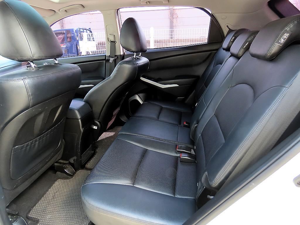 Ssangyong Korando - Vista 6