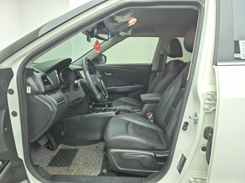 Ssangyong Tivoli - Vista 11