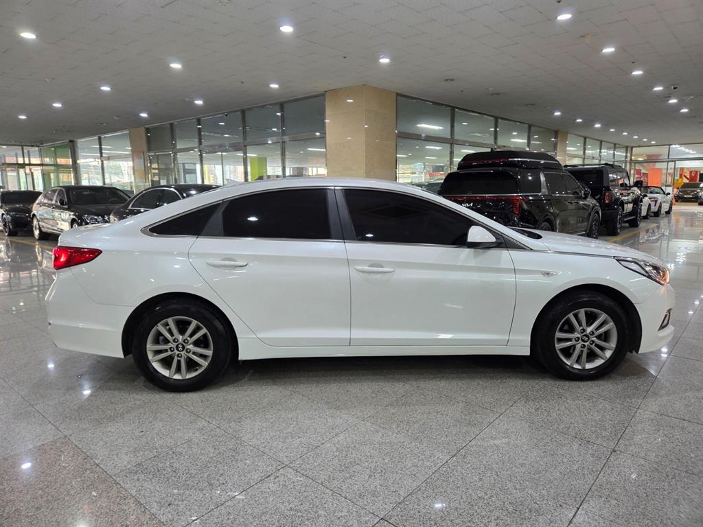 HYUNDAI Sonata - Vista 5