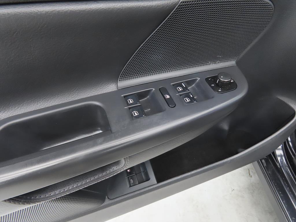 Volkswagen Golf 2008 Negro - Importación desde Corea - HF Imports Iquique - Foto 14