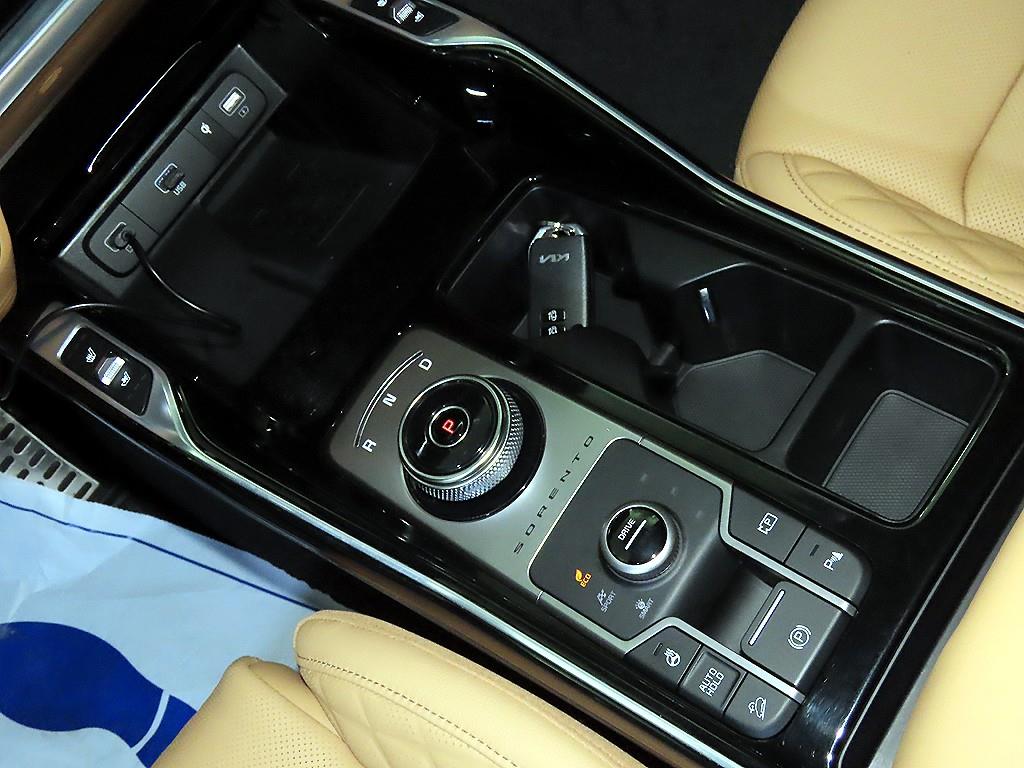 KIA Sorento - Vista 12
