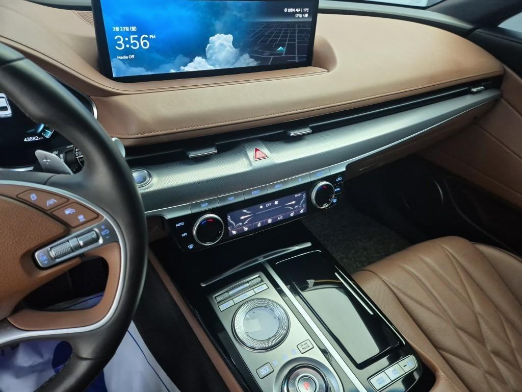 Genesis G80 - Vista 9