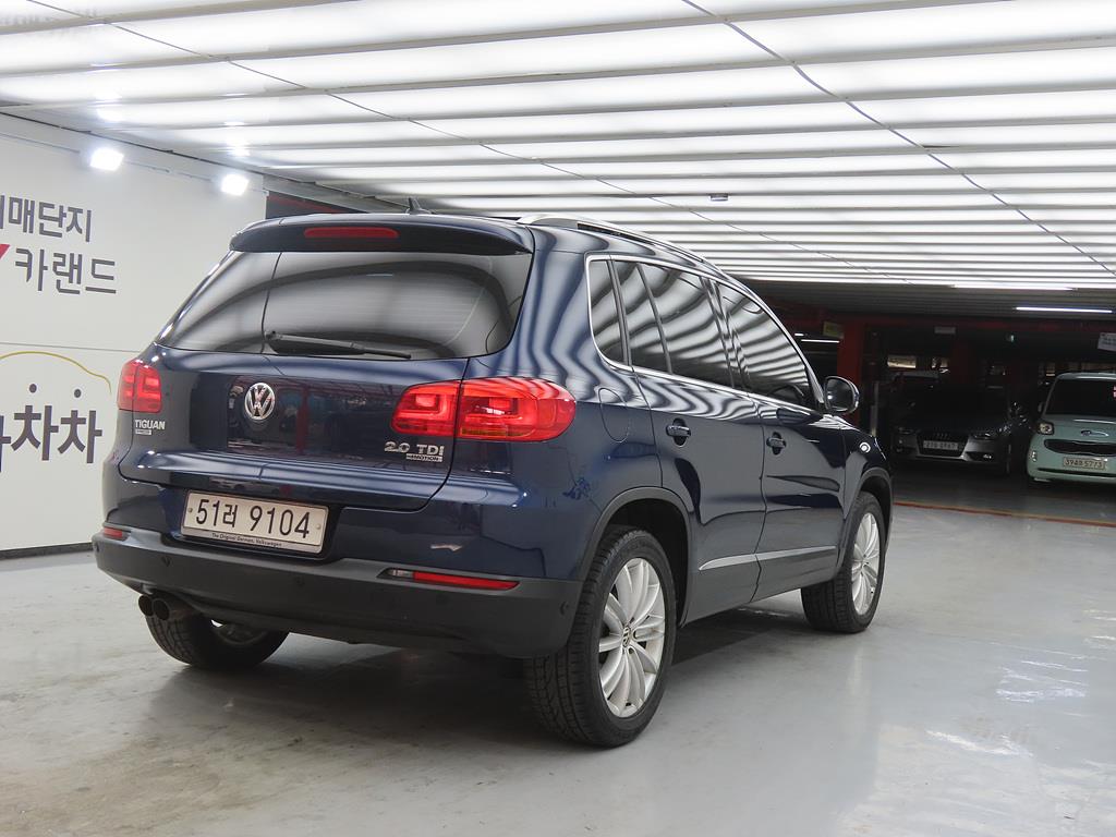 Volkswagen Tiguan - Vista 4