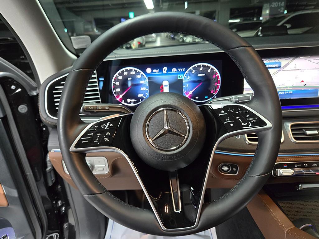 Mercedes Benz GLE Class - Vista 7