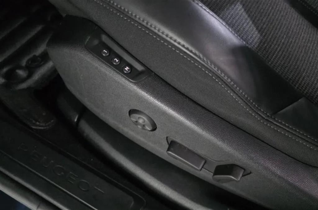 Peugeot 5008 2019 Azul - Importación desde Corea - HF Imports Iquique - Foto 17