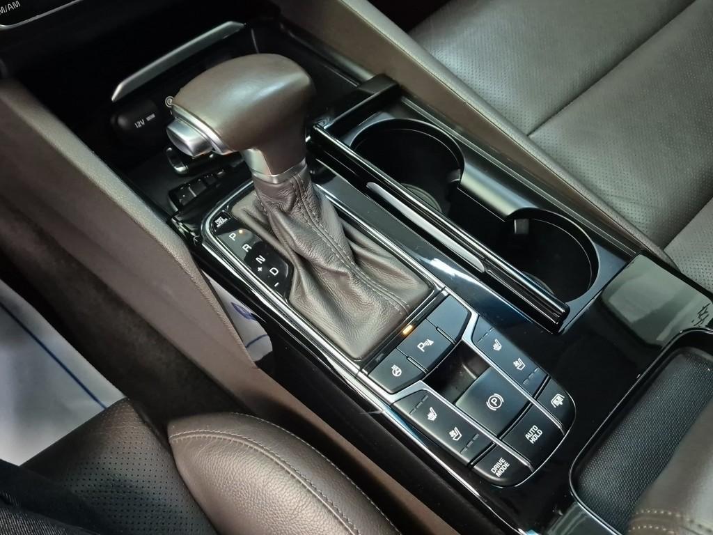 KIA K7 - Vista 8