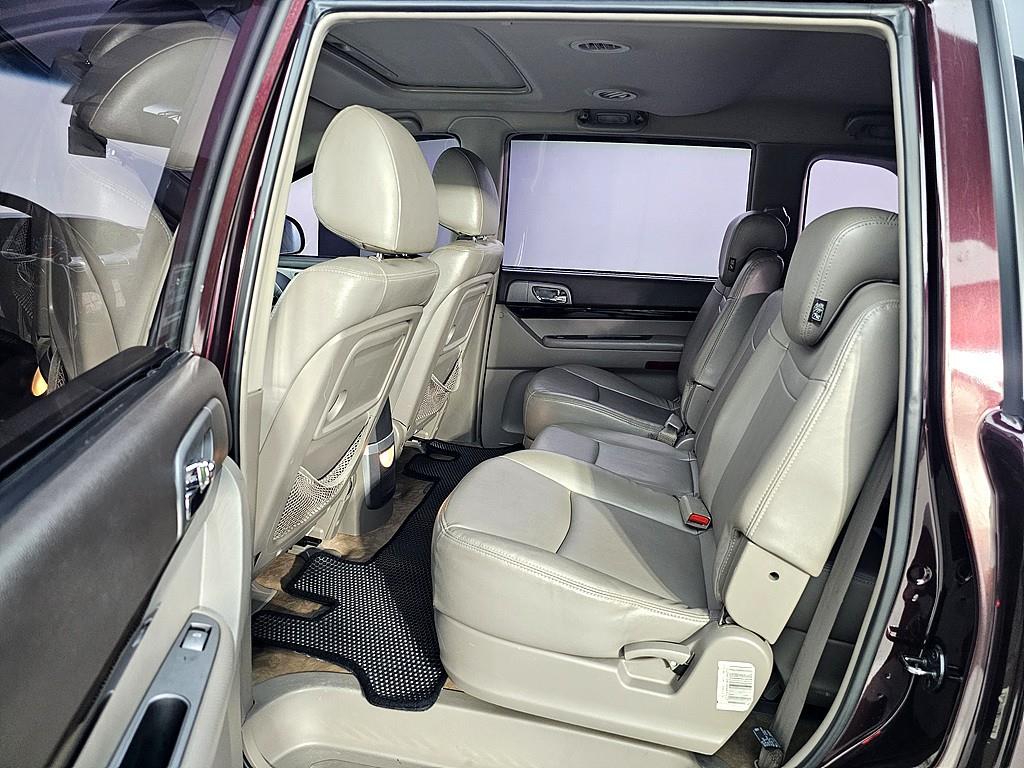 Ssangyong Korando - Vista 9