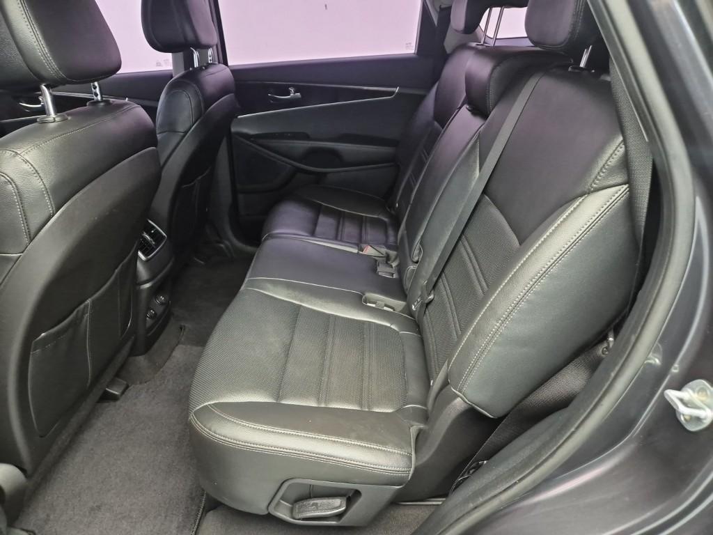 KIA Sorento - Vista 12
