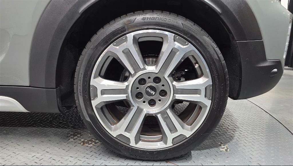 Mini Countryman - Vista 5