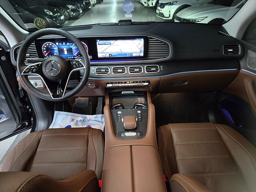 Mercedes Benz GLE Class - Vista 9