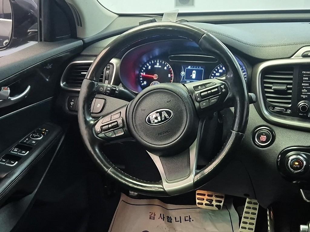 KIA Sorento - Vista 9