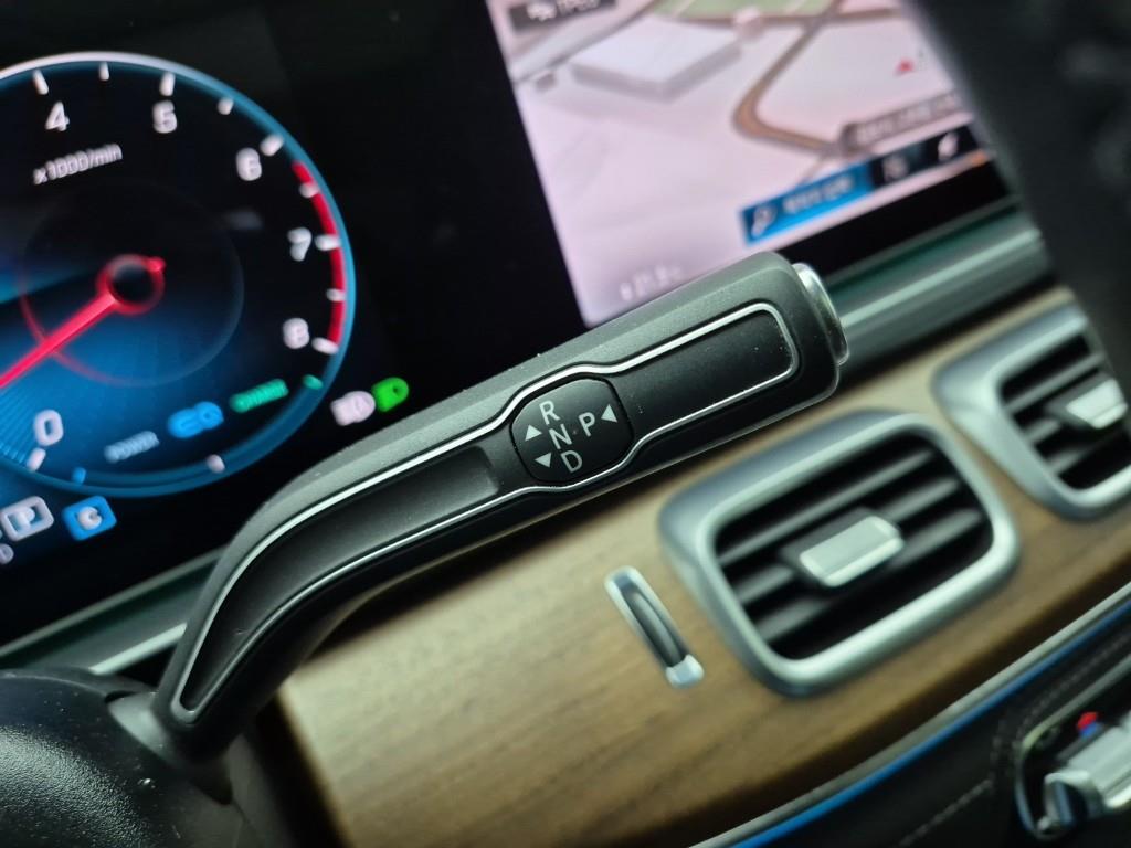 Mercedes Benz GLE Class - Vista 8