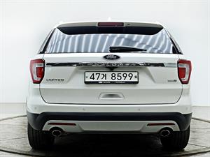 Ford Explorer - Vista 6