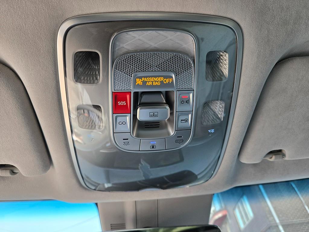 Genesis GV60 2022 Negro - Importación desde Corea - HF Imports Iquique - Foto 14