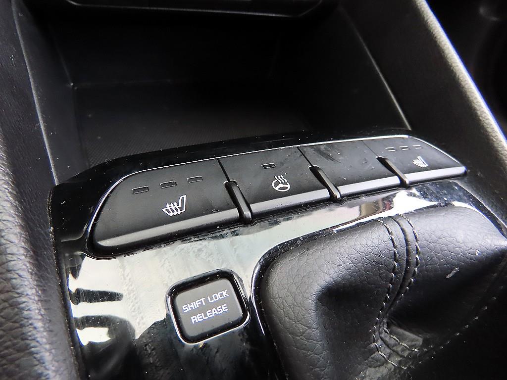 KIA Stonic 2018 Rojo - Importación desde Corea - HF Imports Iquique - Foto 14