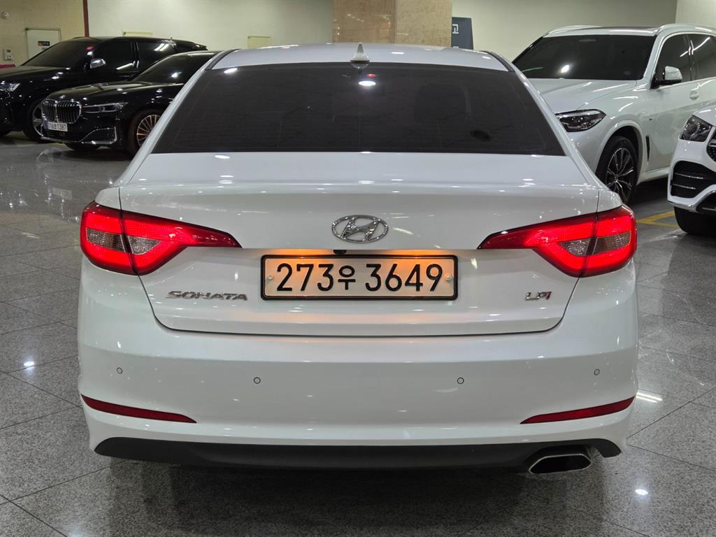 HYUNDAI Sonata - Vista 4