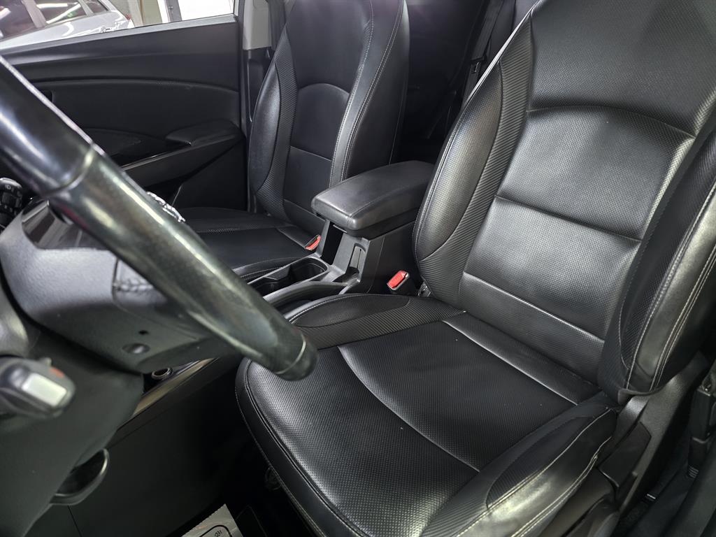 Ssangyong Tivoli - Vista 5