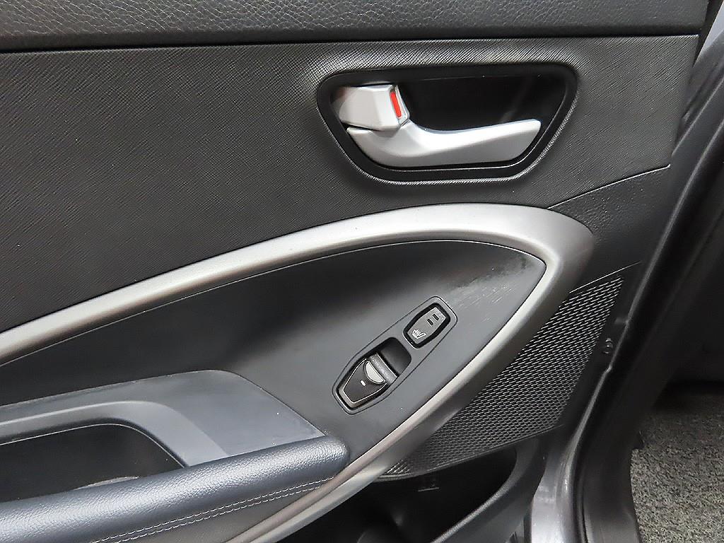 HYUNDAI Santa Fe 2016 Gris - Importación desde Corea - HF Imports Iquique - Foto 9