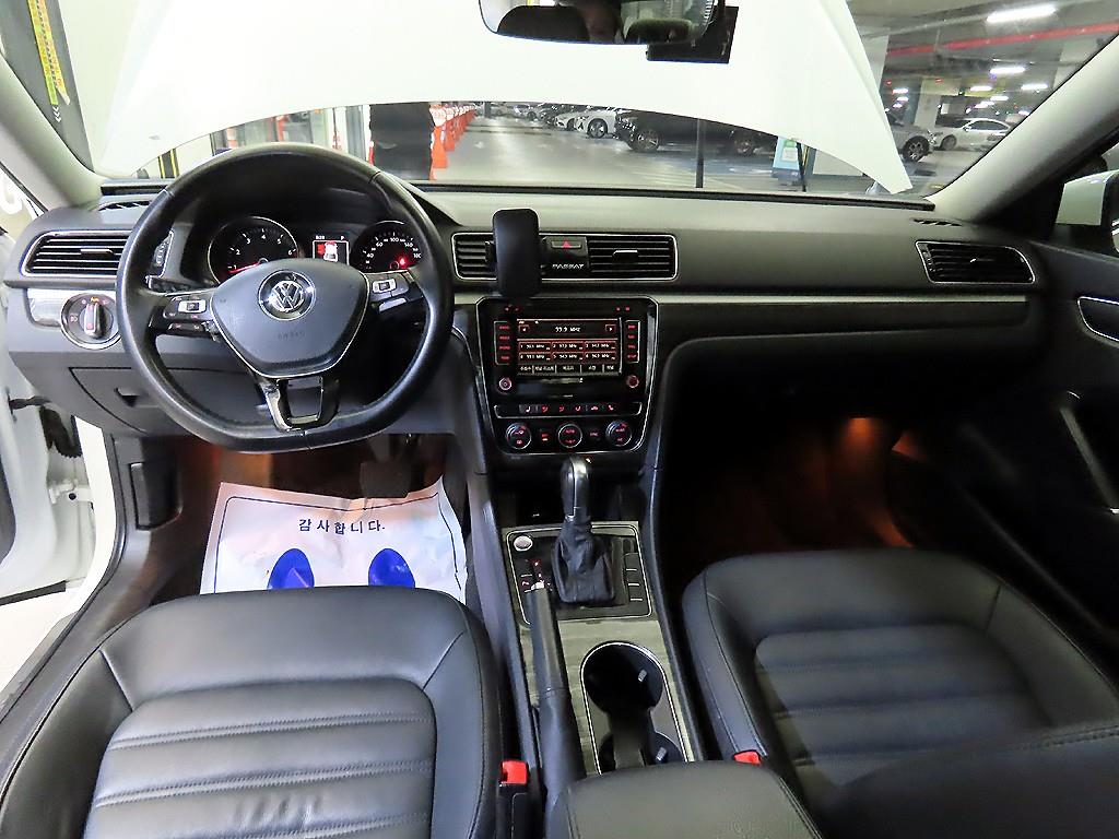 Volkswagen Passat - Vista 10